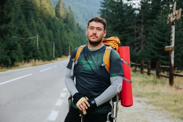 Comment organiser un camping pour une expédition de spéléologie dans les Alpes?